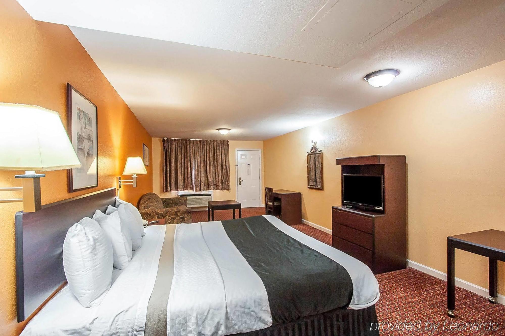 Rodeway Inn Мемфис Экстерьер фото