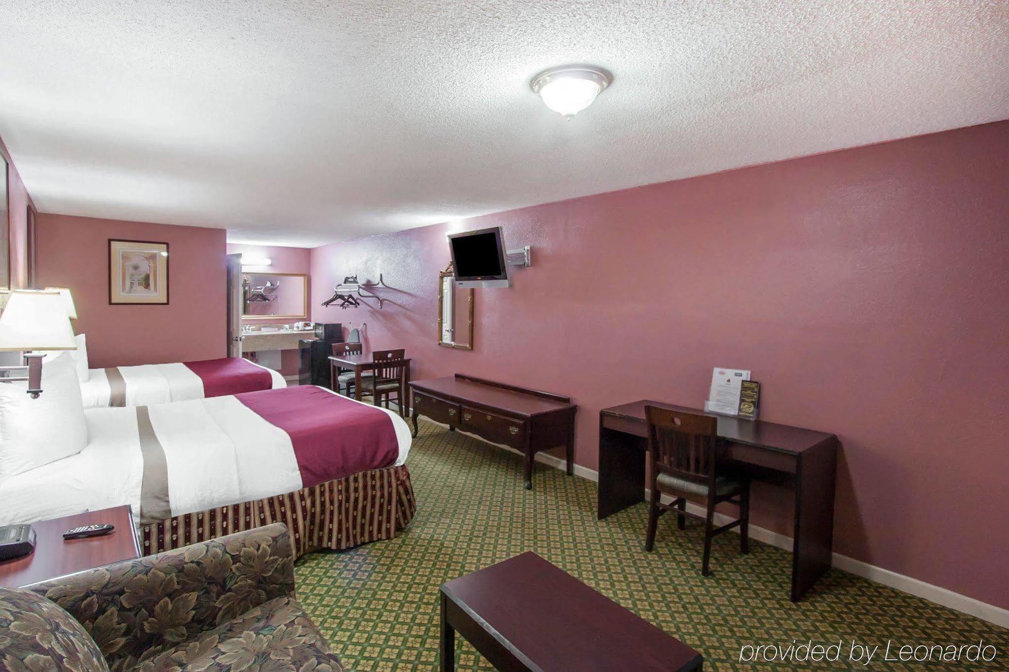 Rodeway Inn Мемфис Экстерьер фото