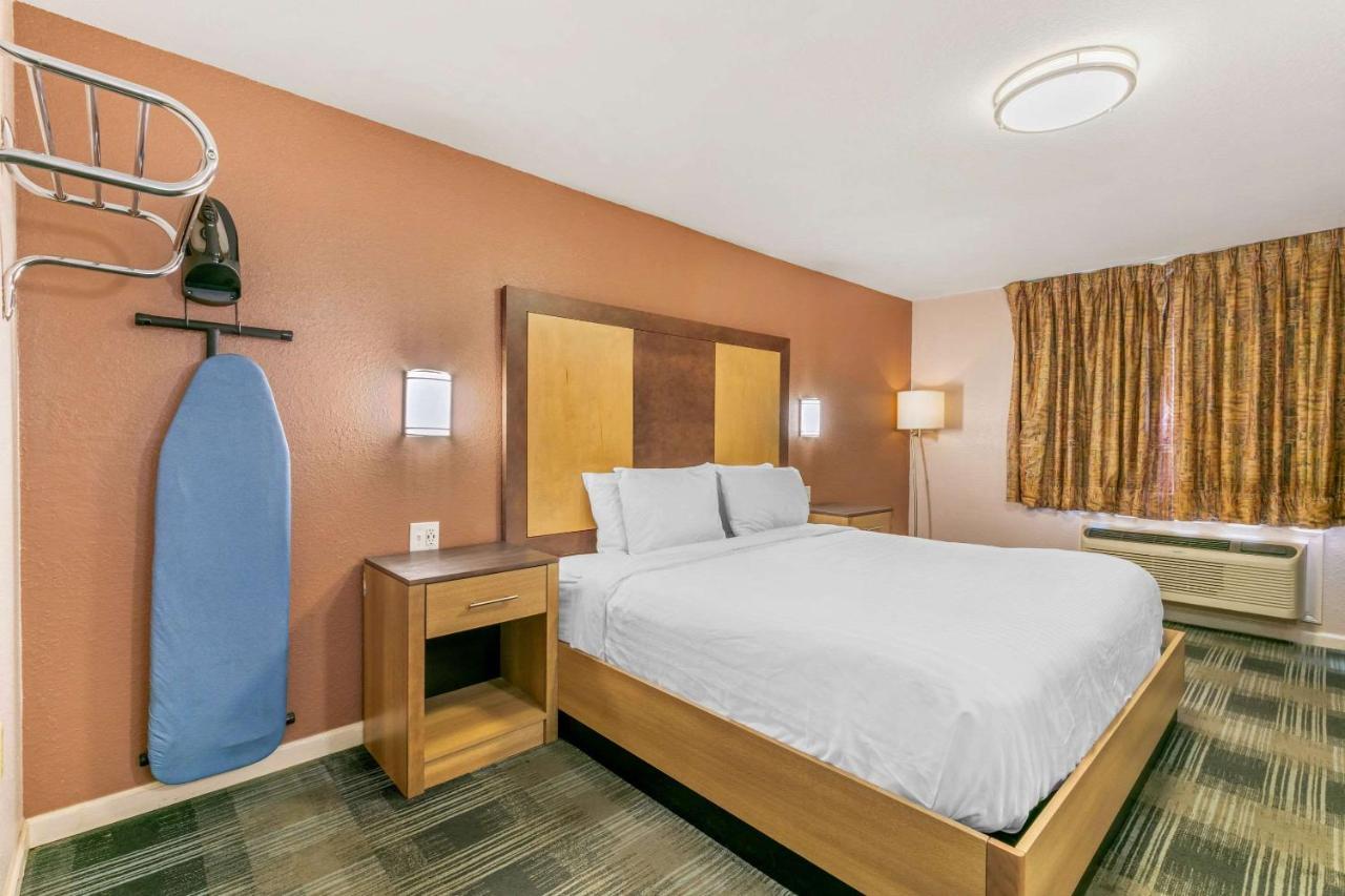 Rodeway Inn Мемфис Экстерьер фото
