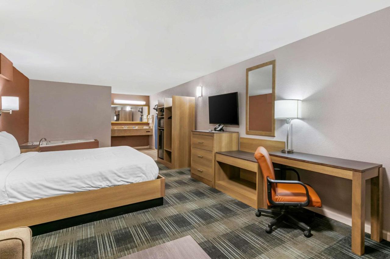 Rodeway Inn Мемфис Экстерьер фото
